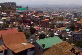 Article : Au secours, Madagascar recrute d&rsquo;urgence un Pr&eacute;sident !