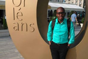 Article : Un &eacute;tudiant ha&iuml;tien &agrave; Orl&eacute;ans, chronique 001
