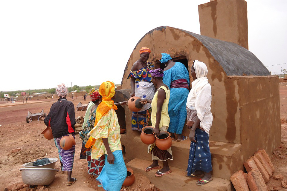 Article : Les freins au d&eacute;veloppement du leadership et &agrave; l&rsquo;&eacute;mancipation des femmes en Afrique