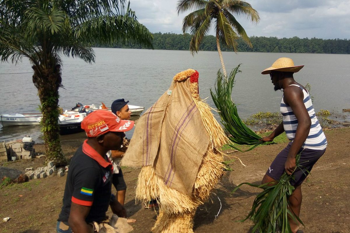 Article : R&eacute;cit d&rsquo;une travers&eacute;e maritime et fluviale vers Labatte, dans le Gabon profond