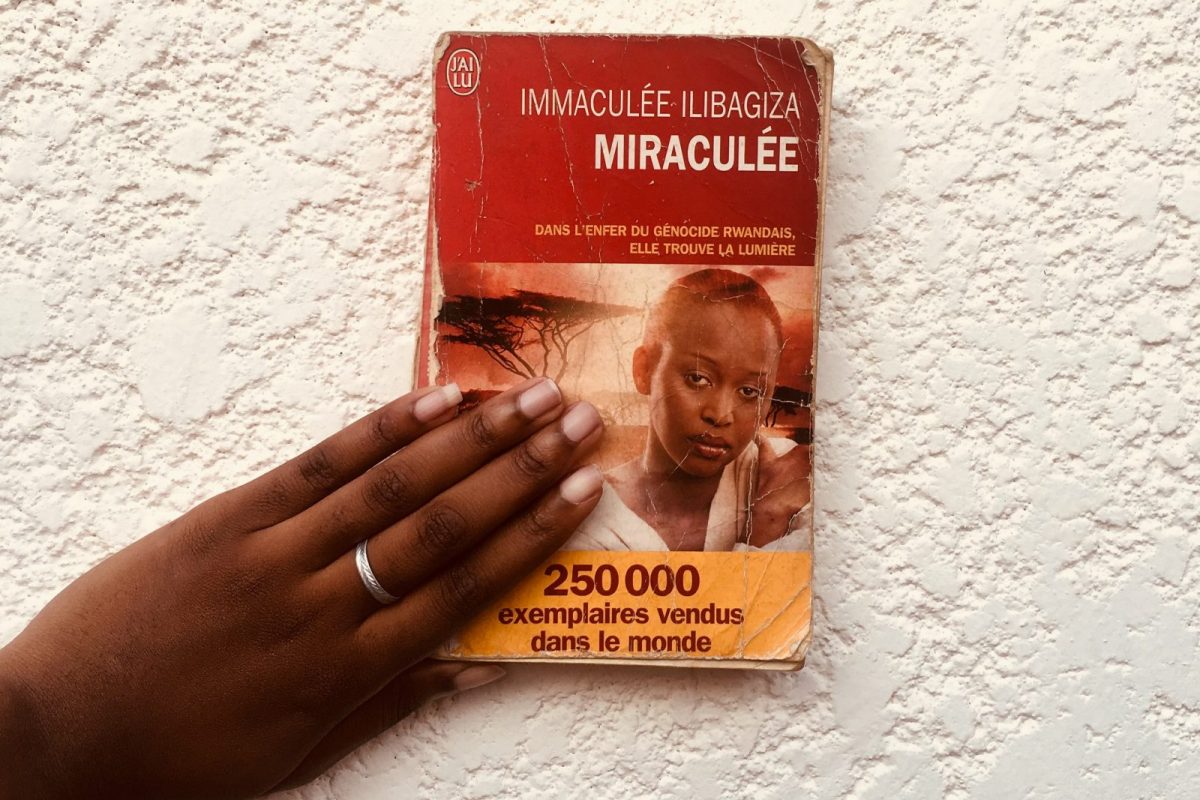 Article : J&rsquo;ai lu &laquo;&nbsp;Miracul&eacute;e&nbsp;&raquo; ou l&rsquo;histoire d&rsquo;une survivante du g&eacute;nocide Rwandais