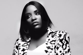 Article : Femme &agrave; la une : Paola Audrey, la femme de l&rsquo;ombre