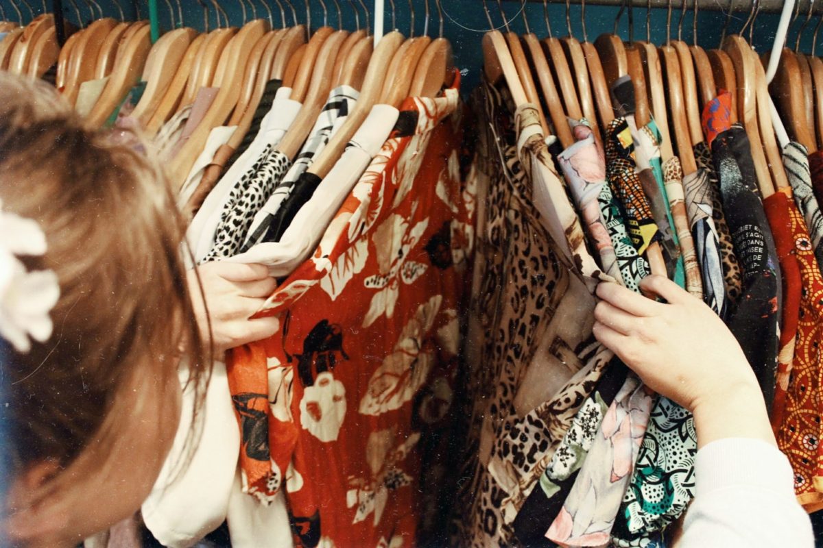 Article : Les cr&eacute;ateurs ont du c&oelig;ur : la braderie se mobilise contre le sida