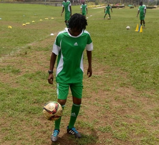Article : Diarra Fatima, la passion du football au f&eacute;minin