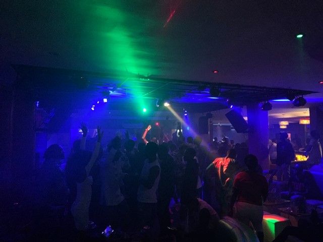 Article : Janet Night-Club, la plus ancienne et la meilleure bo&icirc;te de nuit de T&eacute;lim&eacute;l&eacute;