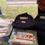 Article : Distribution de kits scolaires par l&rsquo;Initiative &Eacute;lan du C&oelig;ur ( IEC )