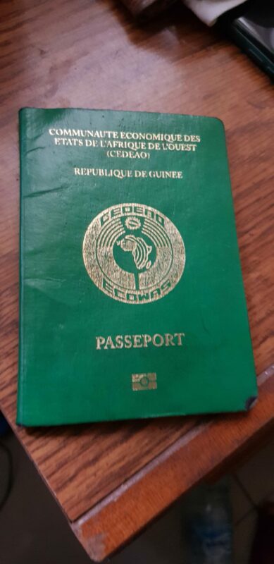 Article : Guin&eacute;e, avoir son passeport ou couper son billet pour l&rsquo;enfer.