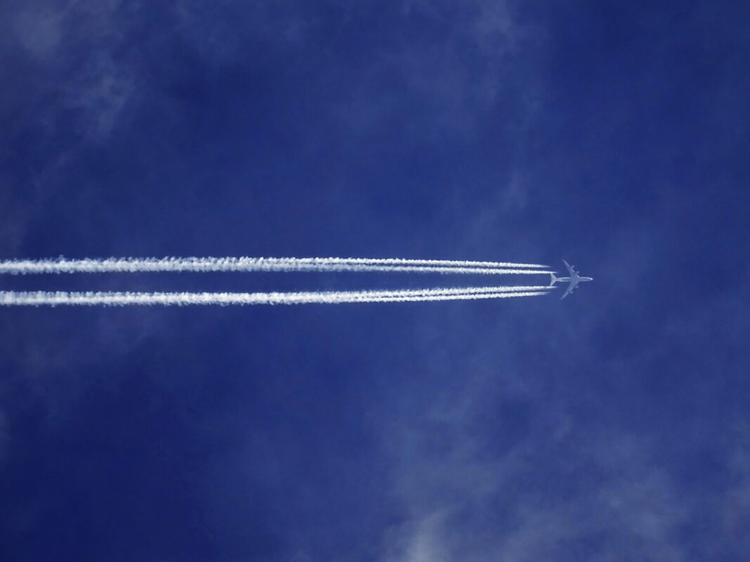 Article : Maman, je suis mont&eacute; dans AVION