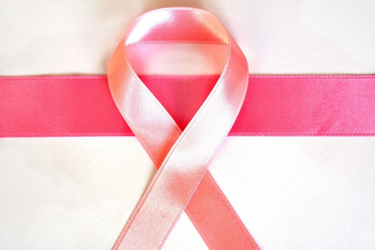 Article : Octobre rose, parlons-en aux femmes qu'on aime!