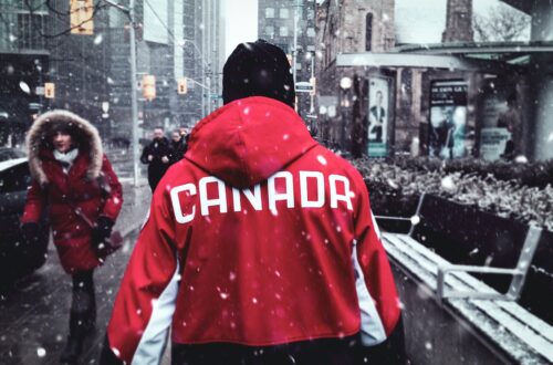 Article : Le froid intense au Canada : un d&eacute;fi et une fiert&eacute; nationale