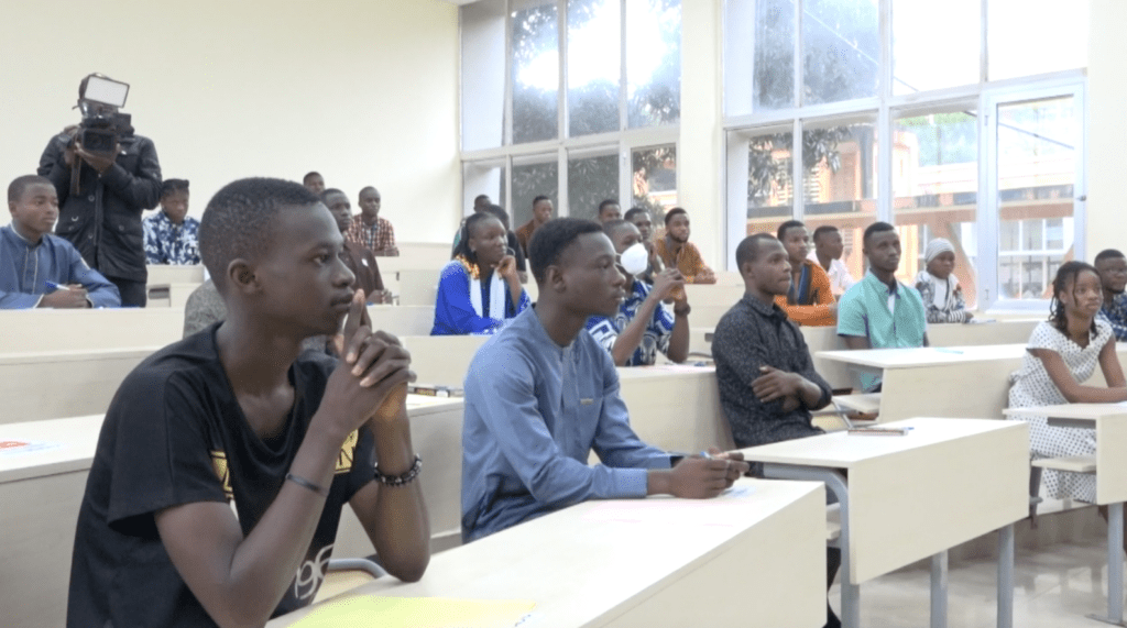 Article : La Guin&eacute;e vers les premi&egrave;res grandes &eacute;coles pr&eacute;paratoires de son histoire