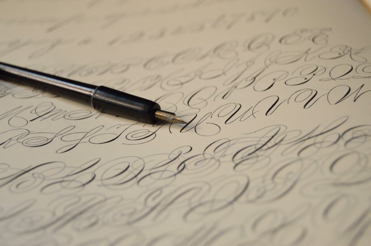 Article : Samir Sayegh, le ma&icirc;tre calligraphe et ses lettres de noblesse
