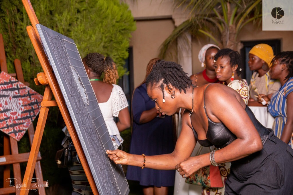 Article : Ora. D a d&eacute;cid&eacute; de porter son string art au Burkina Faso