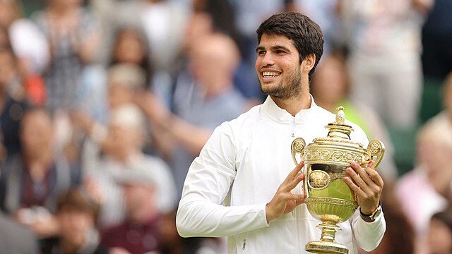 Article : Carlos Alcaraz, si jeune et d&eacute;j&agrave; champion de tennis
