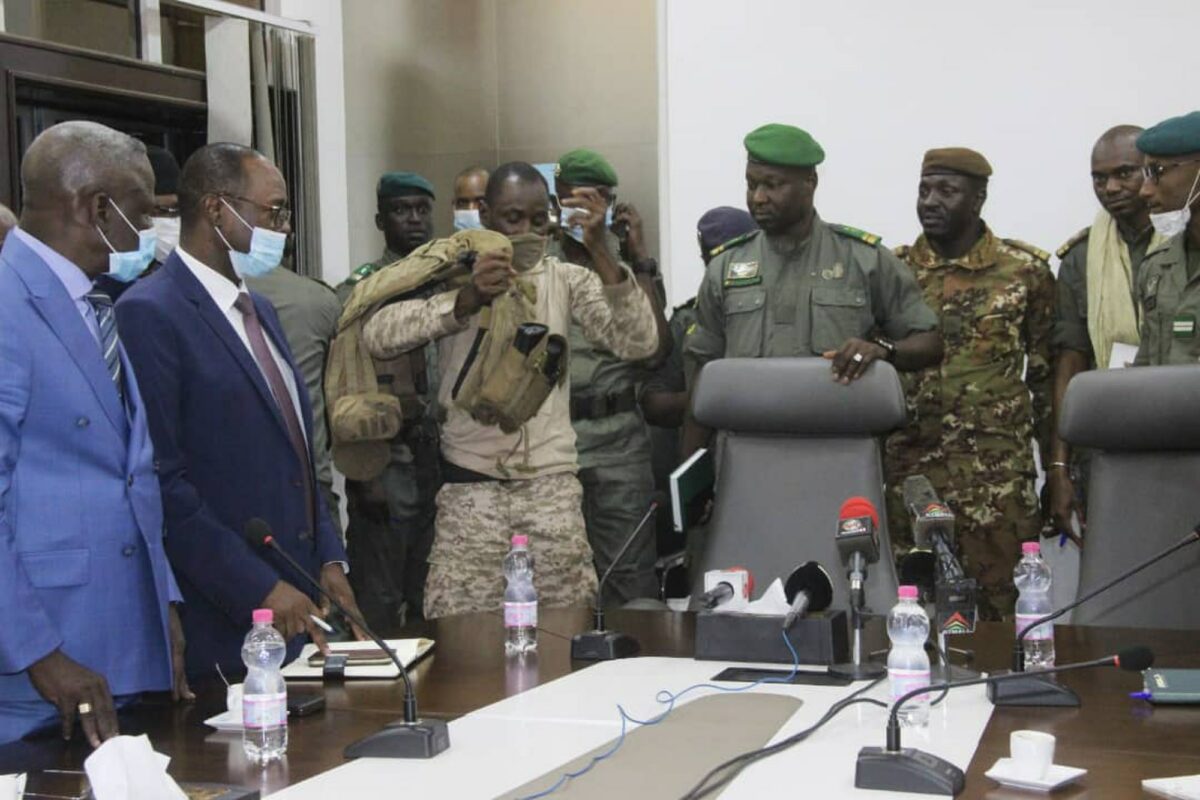 Article : Au Mali, des dirigeants politiques pris &agrave; leur propre pi&egrave;ge