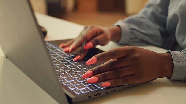 Article : Cinq bonnes raisons de ne pas sortir avec une blogueuse